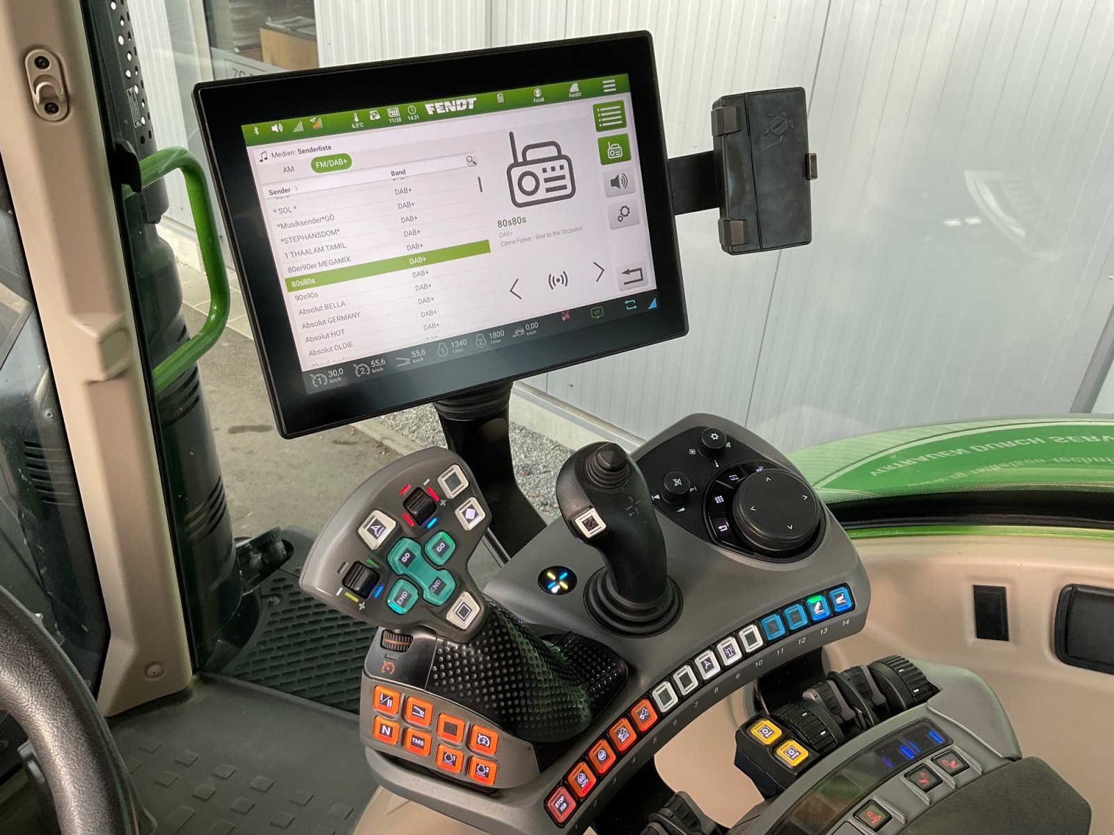 Traktor tip Fendt 718 Gen6 Power Plus Setting 2 mit RTK, Gebrauchtmaschine in Mühlhausen-Ehingen (Poză 9)