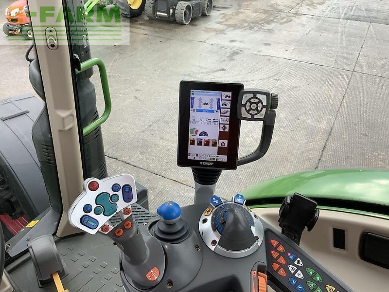 Traktor типа Fendt 718 power plus tractor (st24749), Gebrauchtmaschine в SHAFTESBURY (Фотография 23)