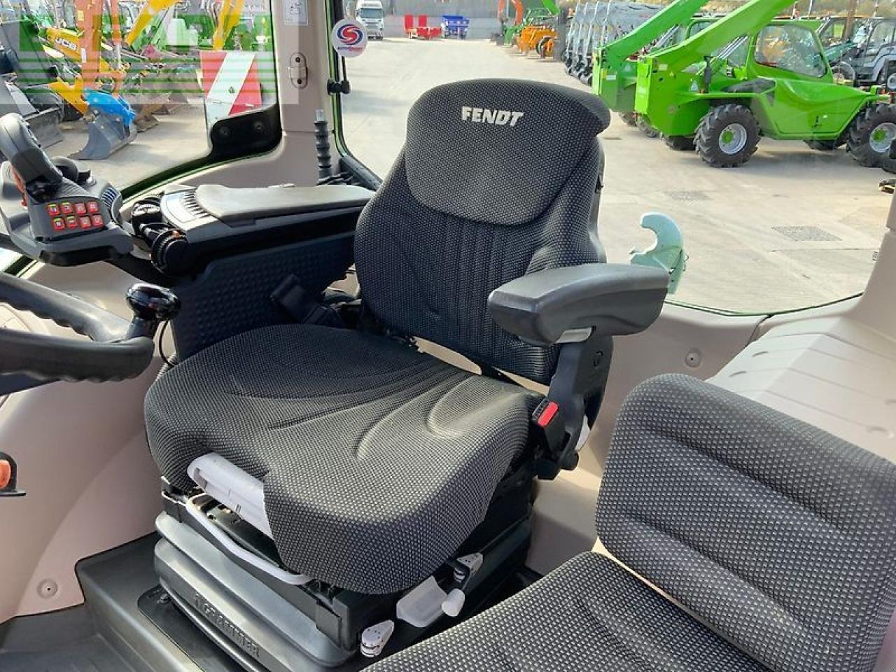 Traktor vrste Fendt 718 power plus tractor (st26324), Gebrauchtmaschine v SHAFTESBURY (Slika 19)