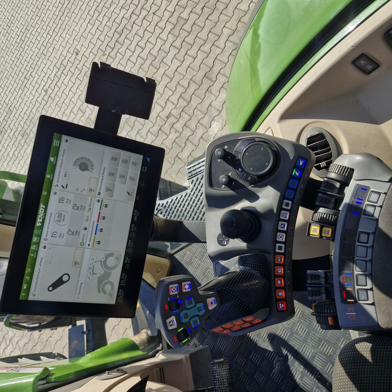 Traktor του τύπου Fendt 718 power plus, Gebrauchtmaschine σε Daarle (Φωτογραφία 10)