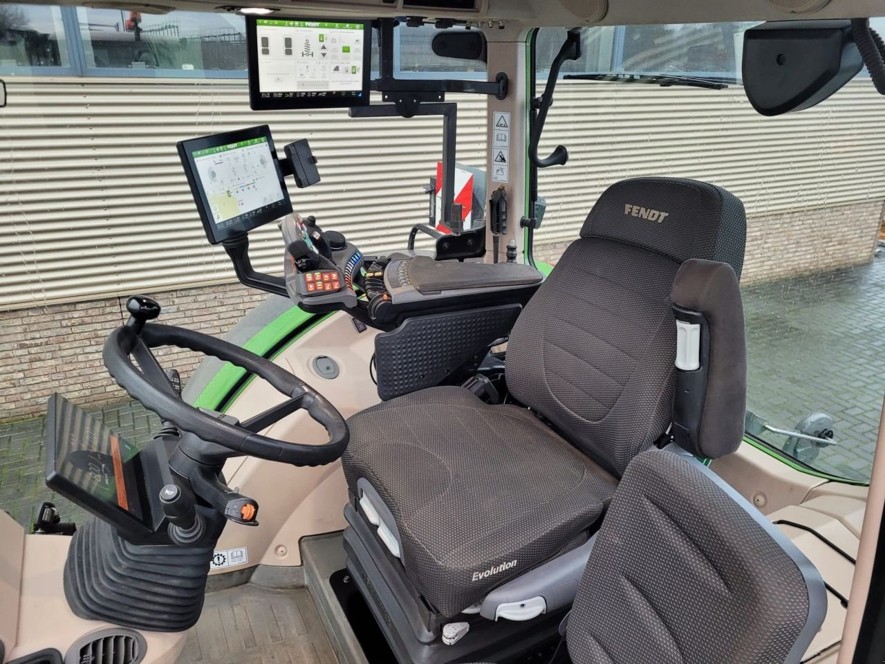 Traktor of the type Fendt 718 profi plus gen6 720/722/724, Gebrauchtmaschine in Houten (Picture 9)