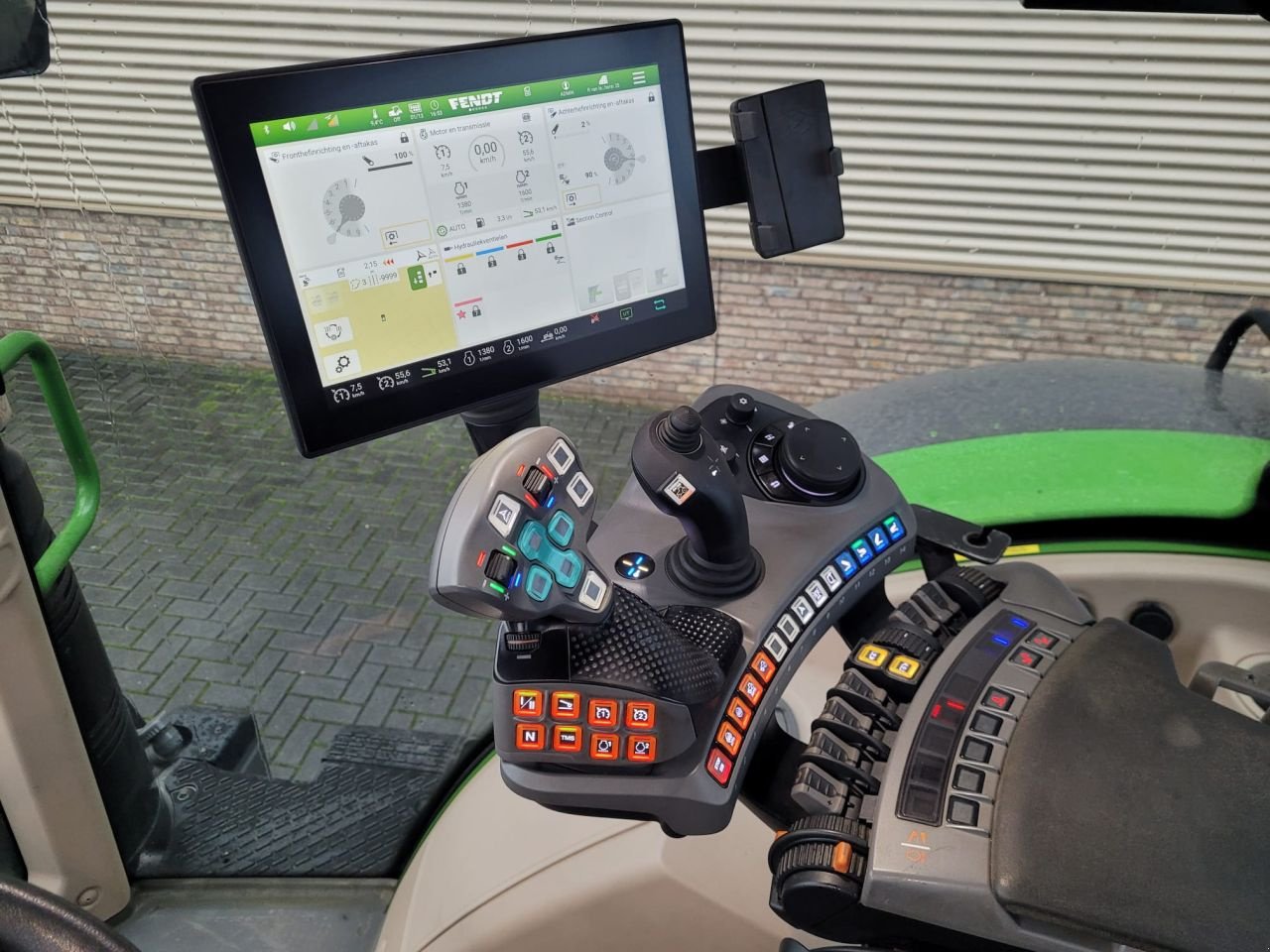 Traktor of the type Fendt 718 profi plus gen6 720/722/724, Gebrauchtmaschine in Houten (Picture 10)