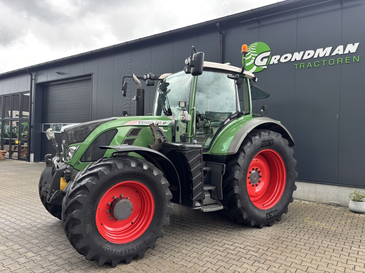 Traktor типа Fendt 718 Profi, Gebrauchtmaschine в Daarle (Фотография 2)