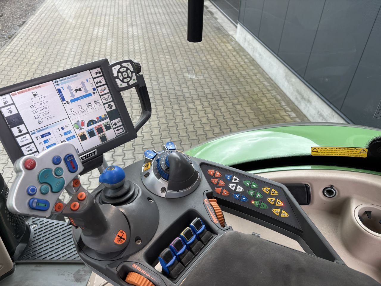 Traktor типа Fendt 718 Profi, Gebrauchtmaschine в Daarle (Фотография 11)
