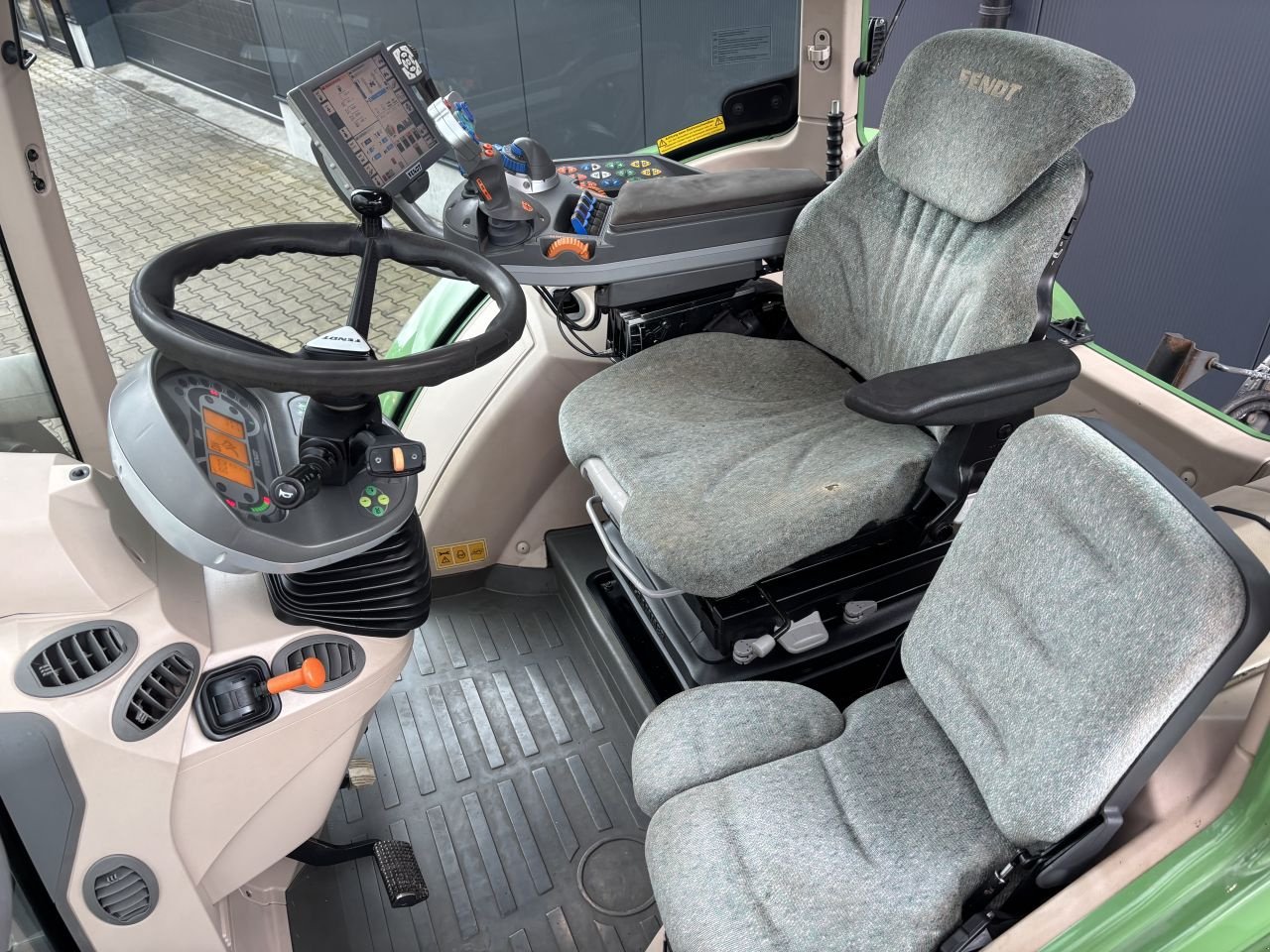 Traktor типа Fendt 718 Profi, Gebrauchtmaschine в Daarle (Фотография 10)