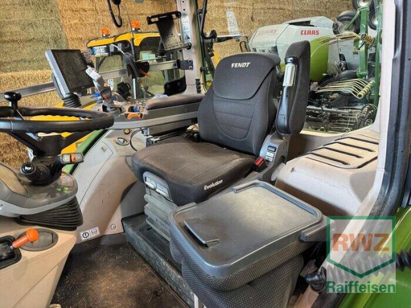 Traktor типа Fendt 718 S4 Motor Neu !, Gebrauchtmaschine в Rommerskirchen (Фотография 8)