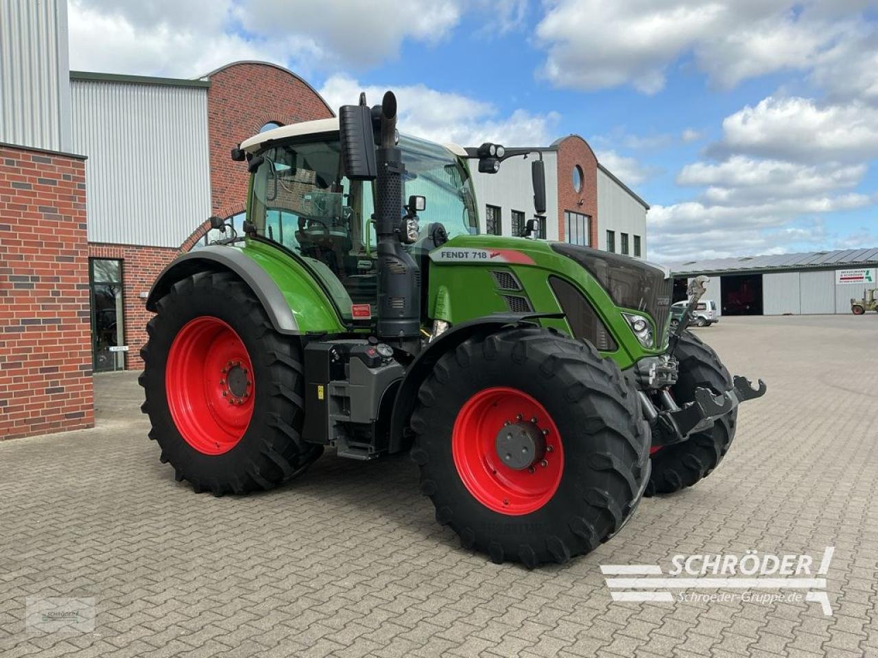 Traktor типа Fendt 718 S4 PROFI PLUS, Gebrauchtmaschine в Lastrup (Фотография 1)
