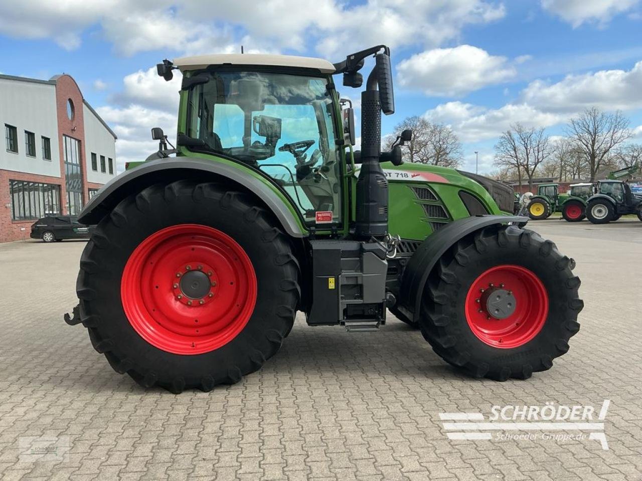 Traktor типа Fendt 718 S4 PROFI PLUS, Gebrauchtmaschine в Lastrup (Фотография 8)