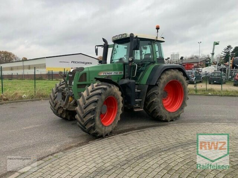Traktor типа Fendt 718 Vario COM 3 TMS, Gebrauchtmaschine в Wegberg (Фотография 1)