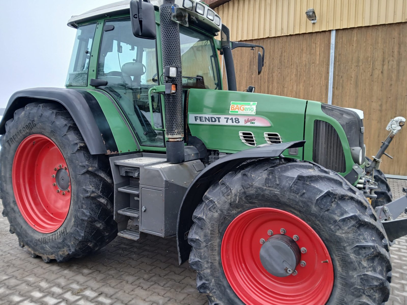 Traktor типа Fendt 718 Vario Com 3, Gebrauchtmaschine в Mulfingen (Фотография 1)