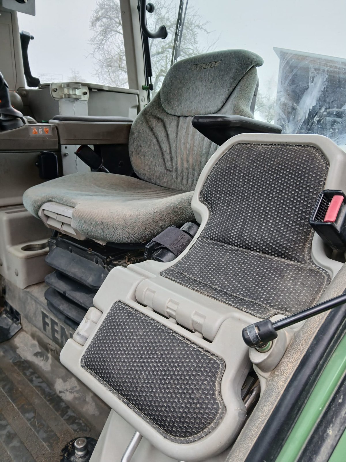 Traktor типа Fendt 718 Vario Com 3, Gebrauchtmaschine в Mulfingen (Фотография 8)