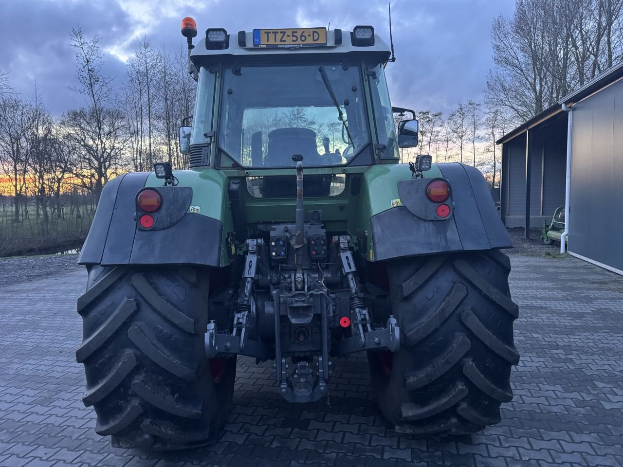 Traktor типа Fendt 718 Vario Com.3, Gebrauchtmaschine в Nieuw Heeten (Фотография 4)