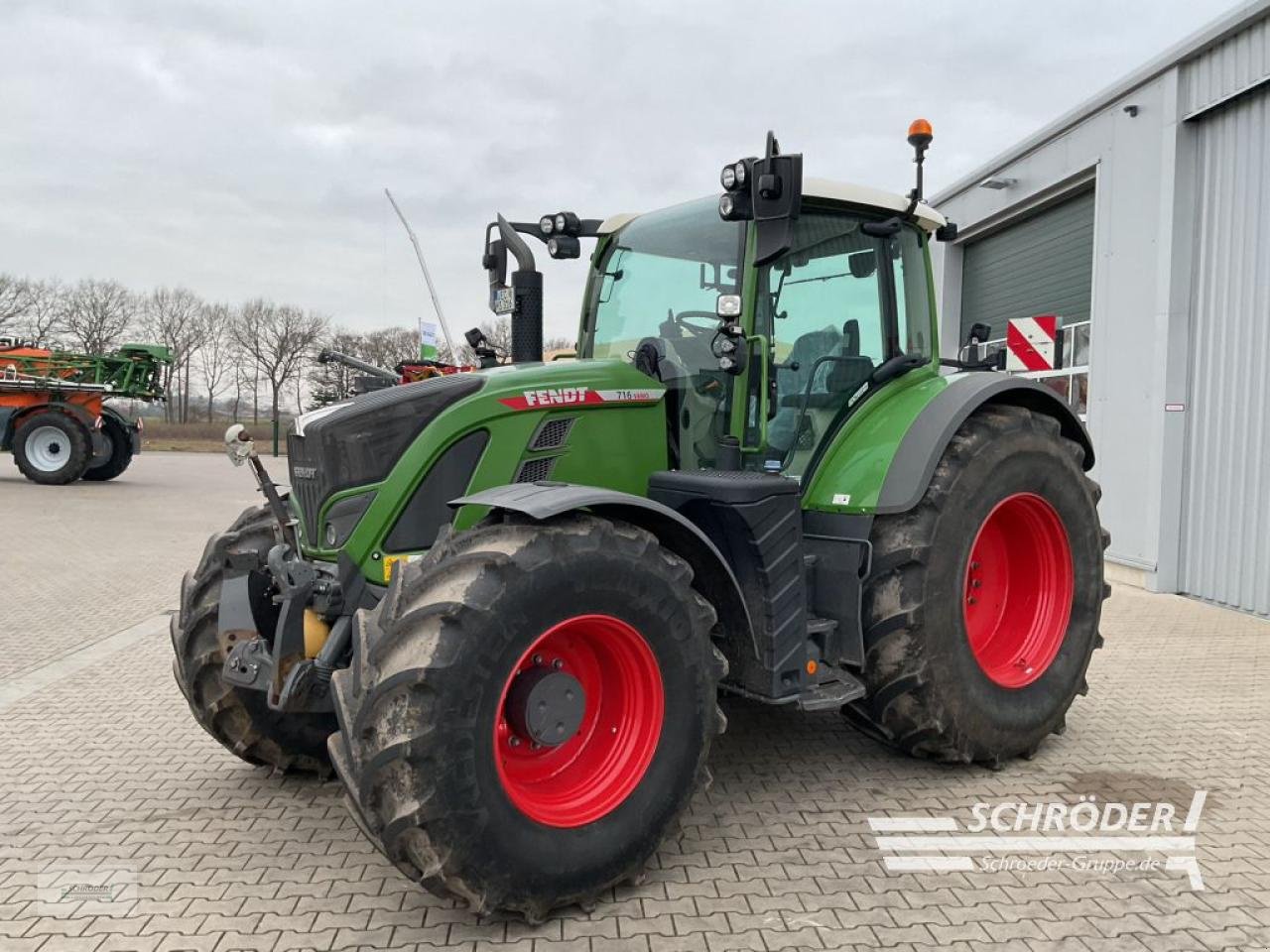 Traktor des Typs Fendt 718 VARIO GEN6 POWER PLUS, Gebrauchtmaschine in Holdorf (Bild 4)