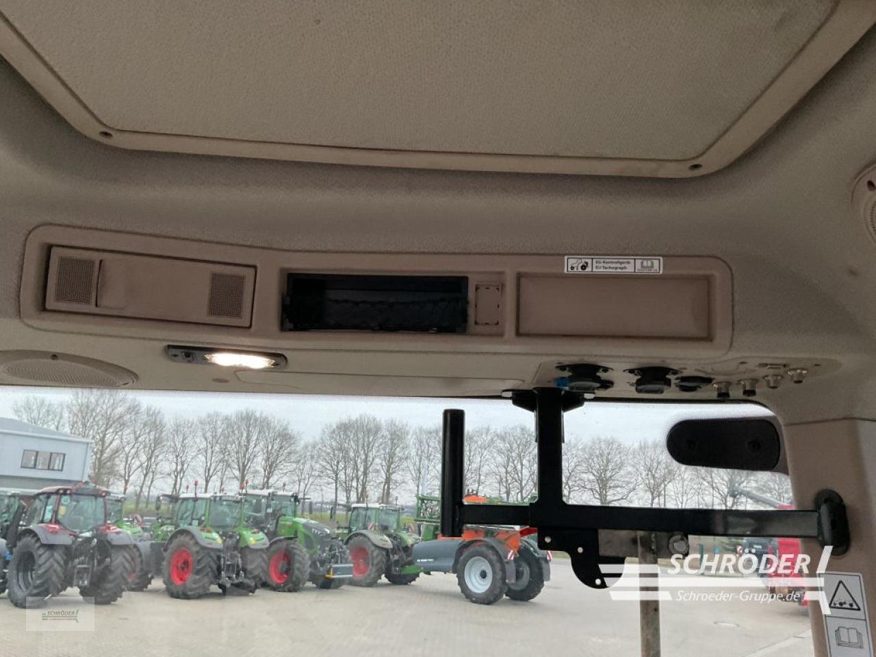 Traktor des Typs Fendt 718 VARIO GEN6 POWER PLUS, Gebrauchtmaschine in Holdorf (Bild 18)