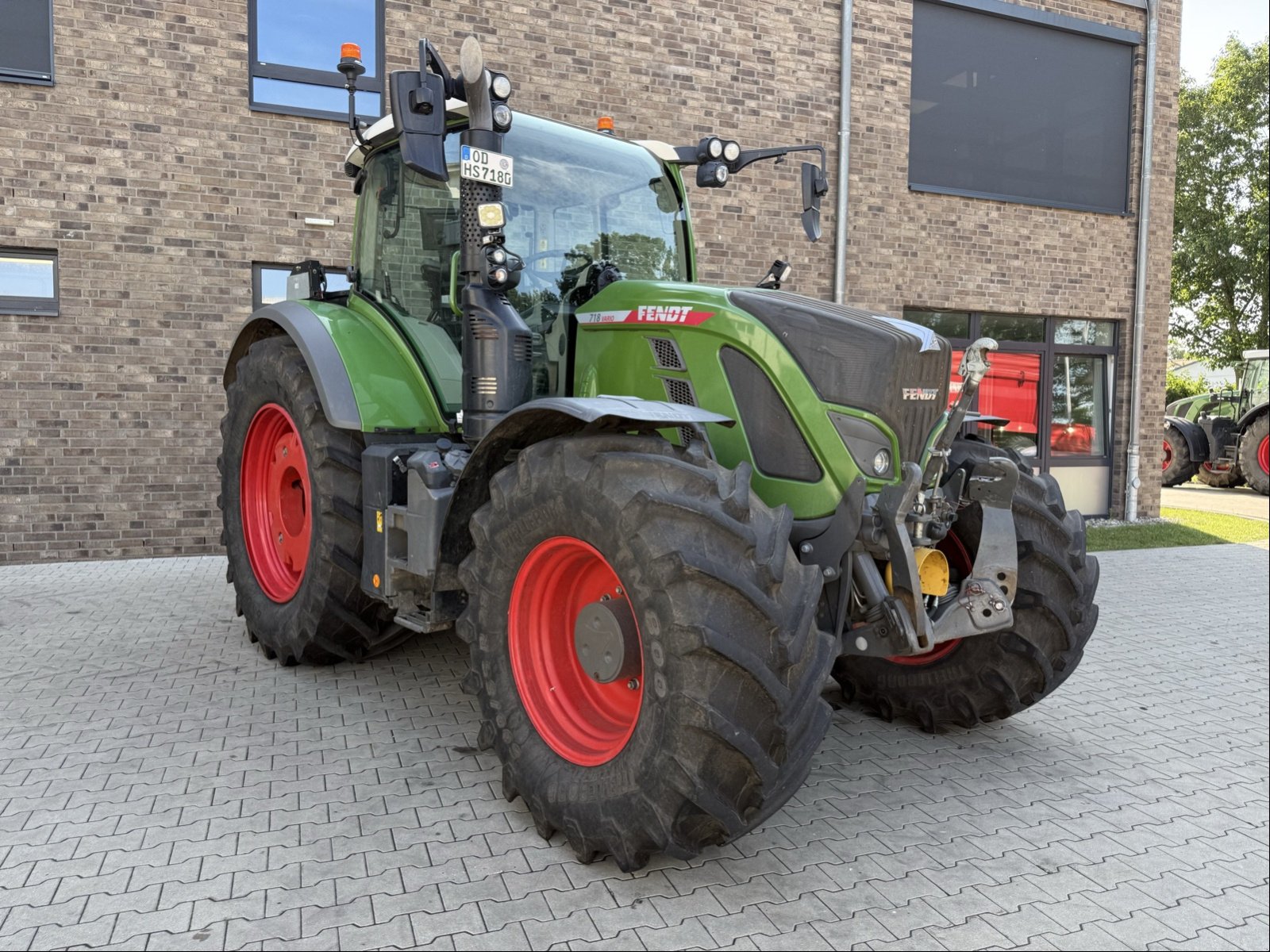 Traktor des Typs Fendt 718 Vario Gen6 PowerPlus, Gebrauchtmaschine in Bad Oldesloe (Bild 7)