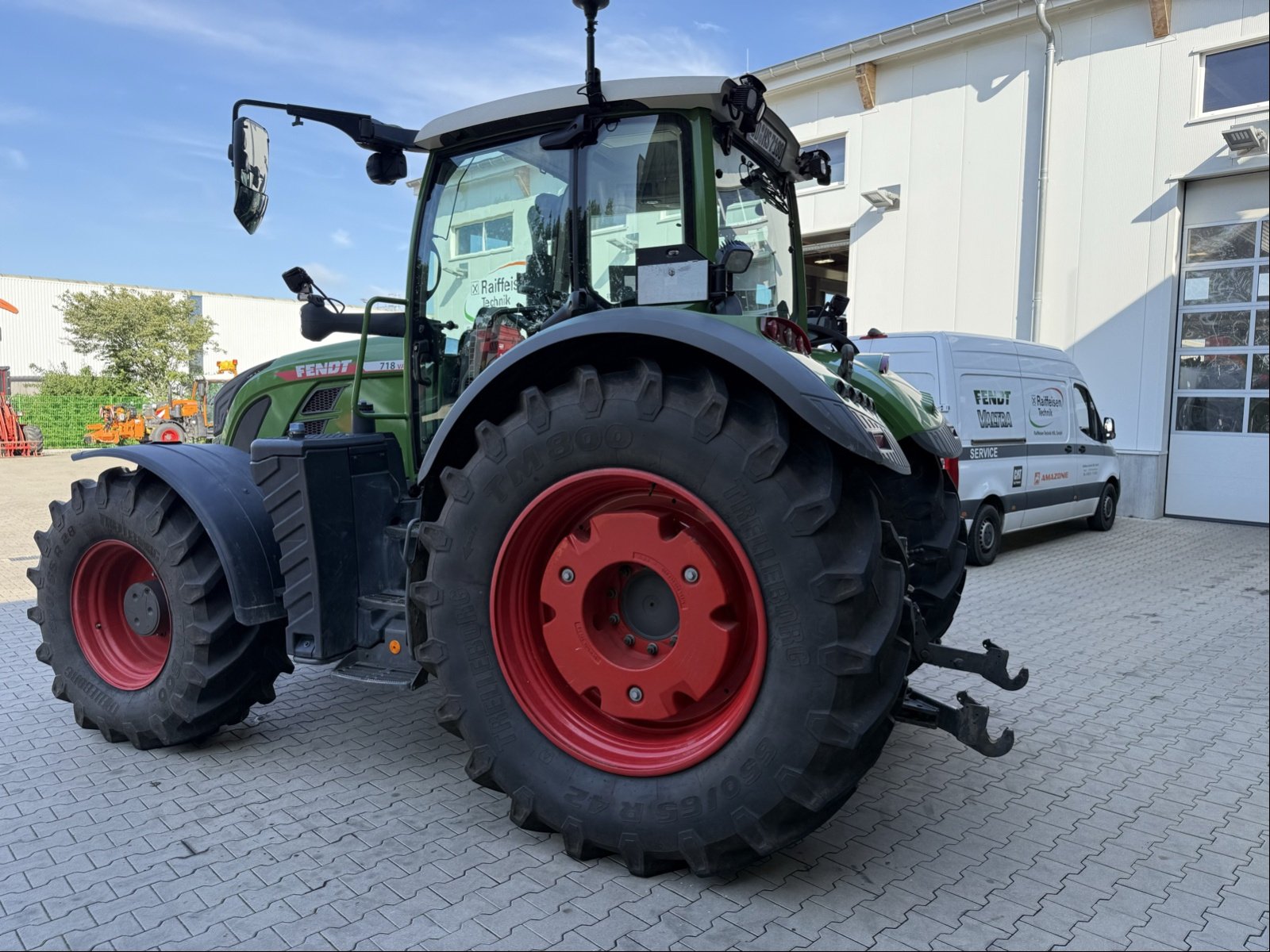 Traktor des Typs Fendt 718 Vario Gen6 PowerPlus, Gebrauchtmaschine in Bad Oldesloe (Bild 9)