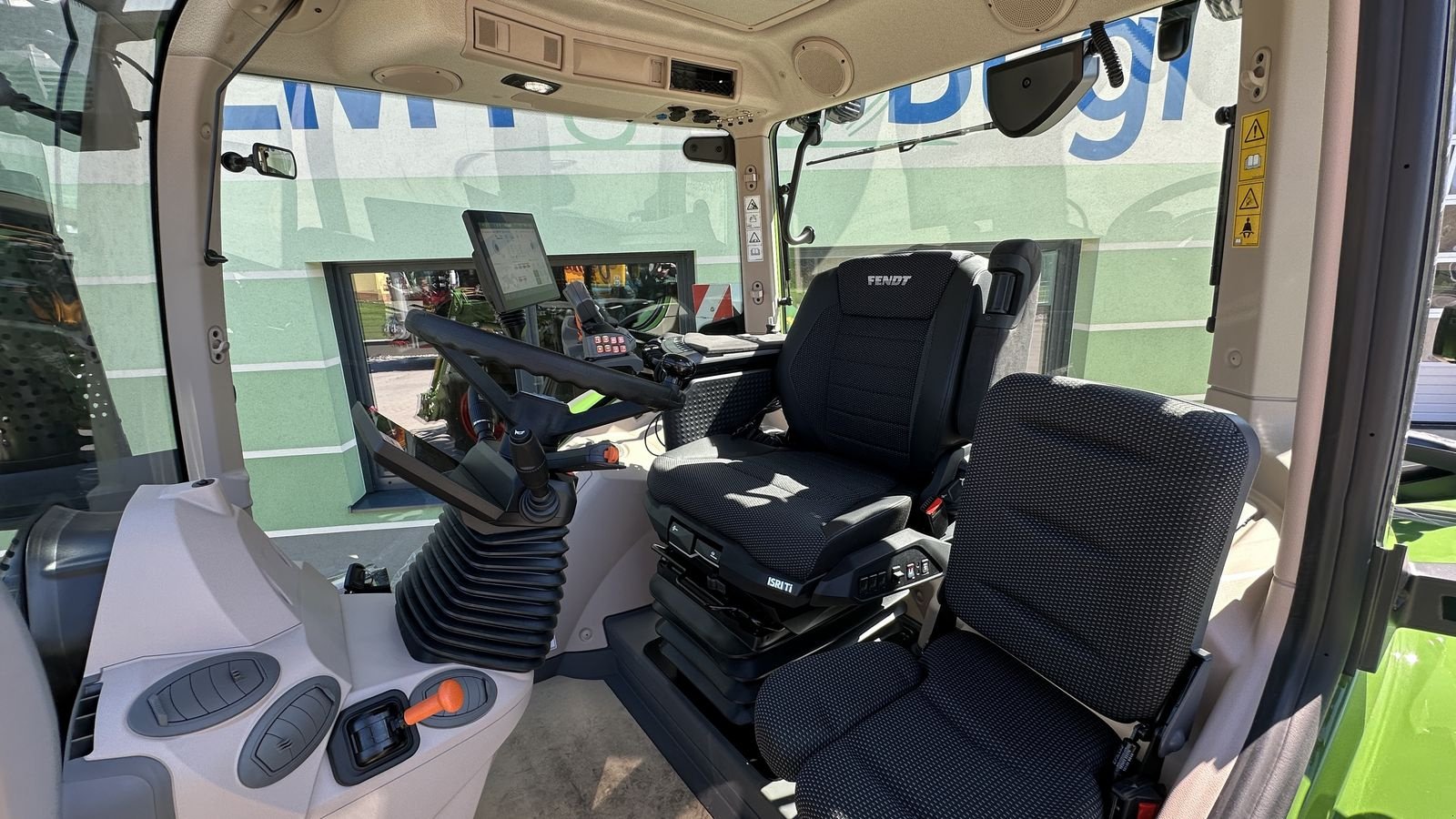 Traktor des Typs Fendt 718 Vario Gen6 Profi+, Gebrauchtmaschine in Hürm (Bild 14)