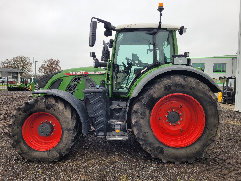Traktor des Typs Fendt 718 Vario Gen6 Profi+, Gebrauchtmaschine in Bevern (Bild 7)