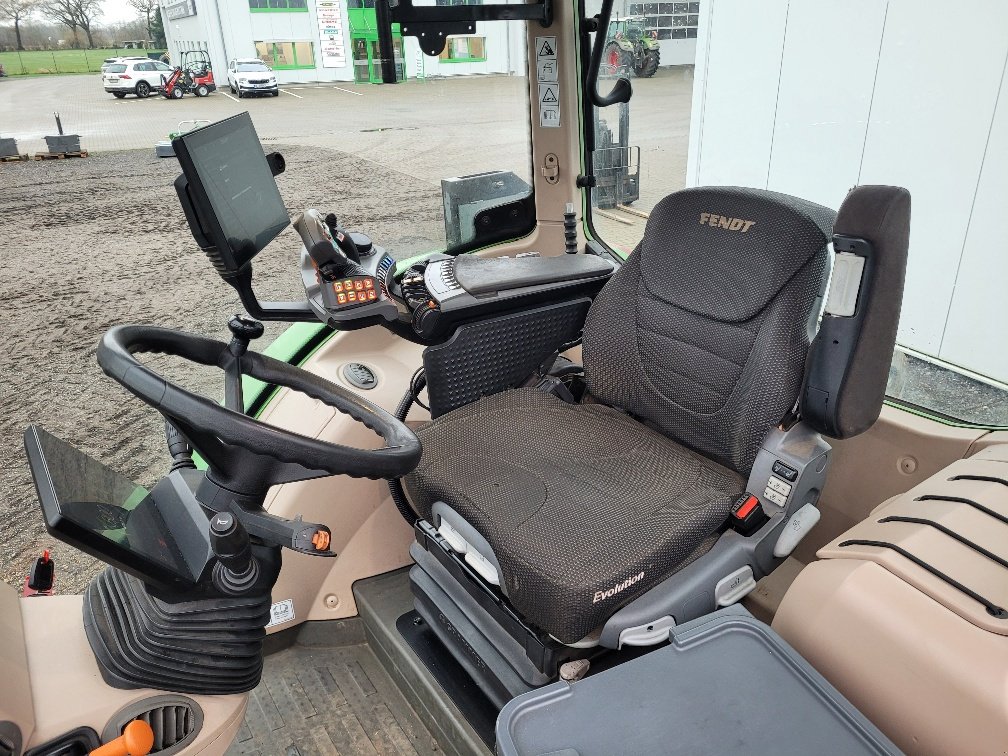 Traktor des Typs Fendt 718 Vario Gen6 Profi+, Gebrauchtmaschine in Bevern (Bild 8)