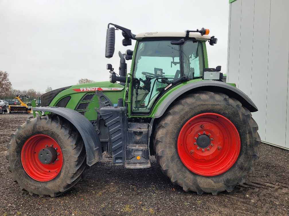 Traktor des Typs Fendt 718 Vario Gen6 Profi+, Gebrauchtmaschine in Bevern (Bild 7)