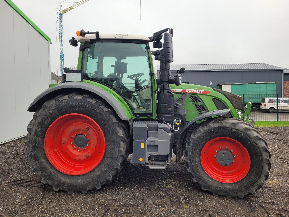 Traktor van het type Fendt 718 Vario Gen6 Profi+, Gebrauchtmaschine in Bevern (Foto 4)