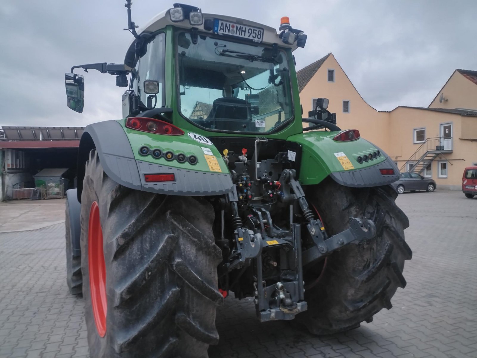 Traktor des Typs Fendt 718 Vario Generation 6 PowerPlus, Gebrauchtmaschine in Leutershausen (Bild 2)