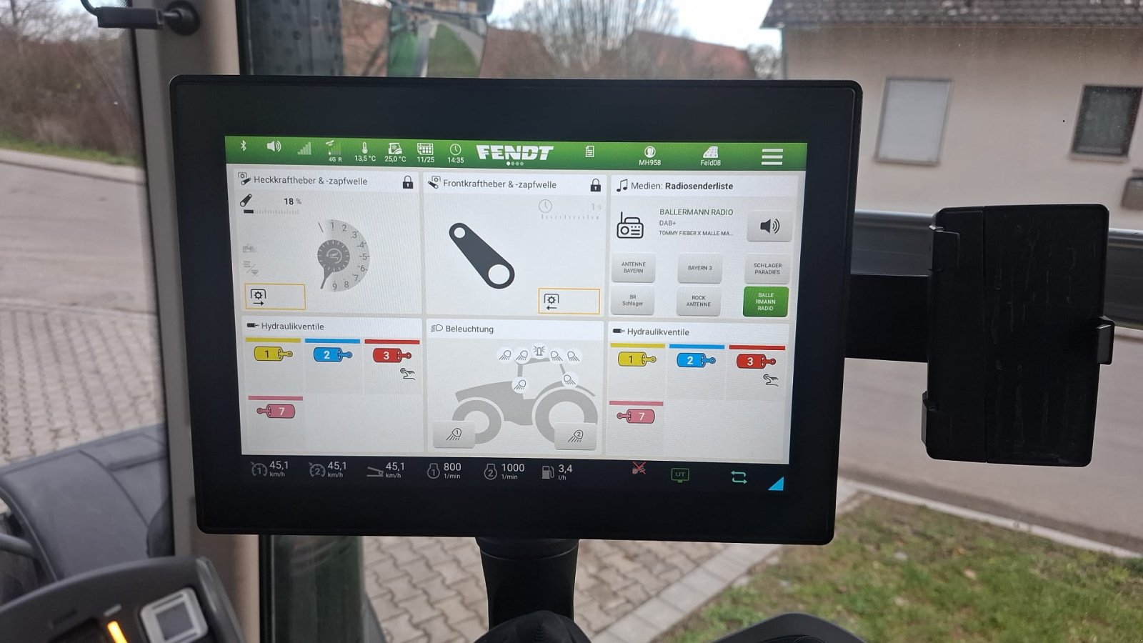 Traktor του τύπου Fendt 718 Vario PowerPlus, Gebrauchtmaschine σε Leutershausen (Φωτογραφία 4)