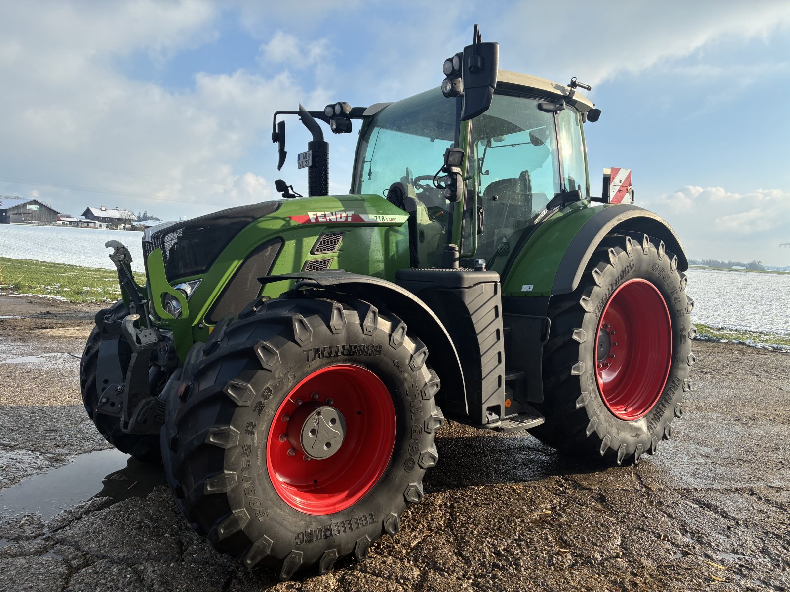 Traktor del tipo Fendt 718 Vario PowerPlus, Gebrauchtmaschine en Tüßling (Imagen 1)