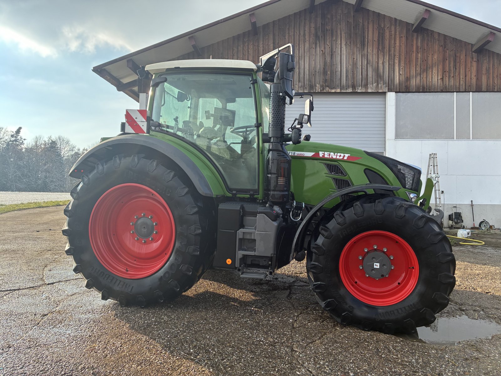 Traktor del tipo Fendt 718 Vario PowerPlus, Gebrauchtmaschine en Tüßling (Imagen 2)