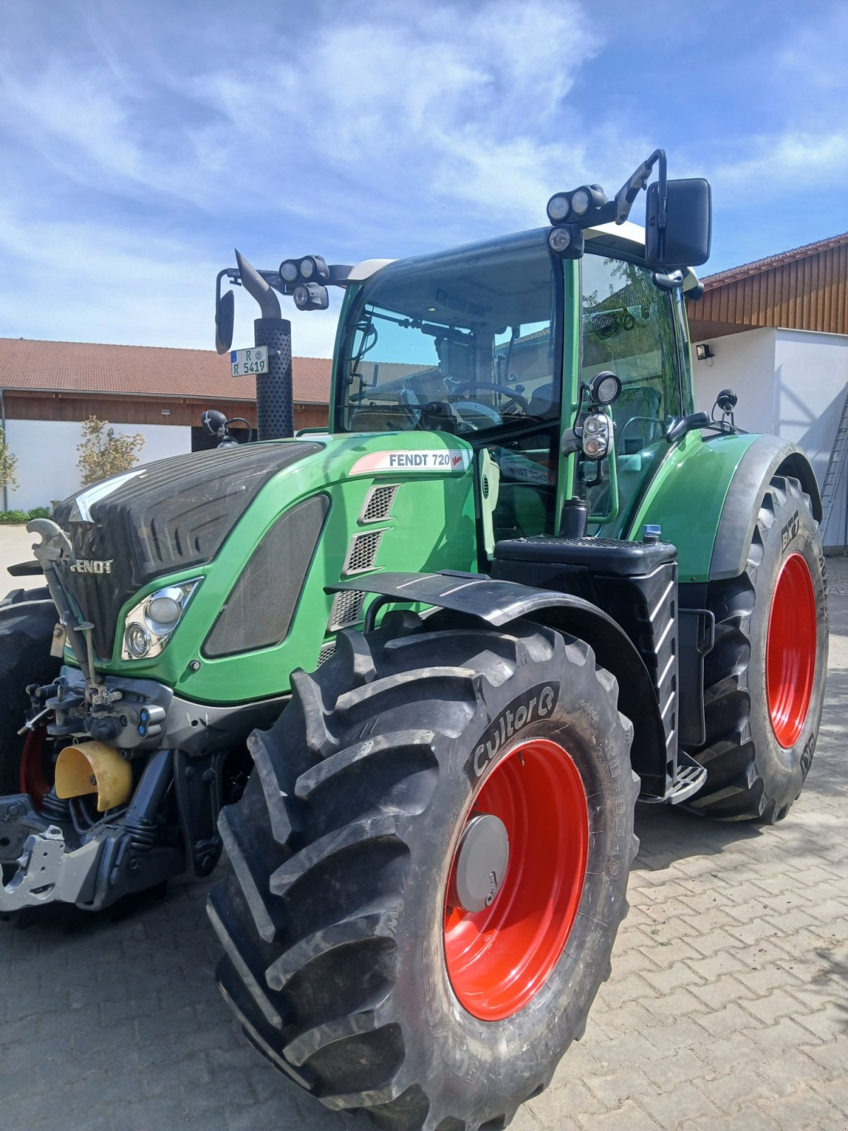 Traktor van het type Fendt 718 Vario PowerPlus, Gebrauchtmaschine in Mötzing (Foto 1)