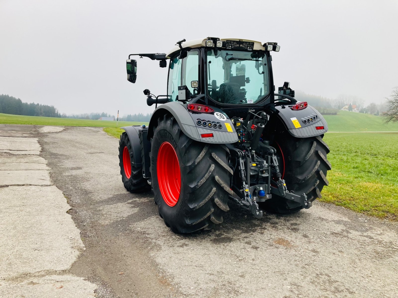 Traktor типа Fendt 718 Vario PowerPlus, Gebrauchtmaschine в Amtzell (Фотография 11)