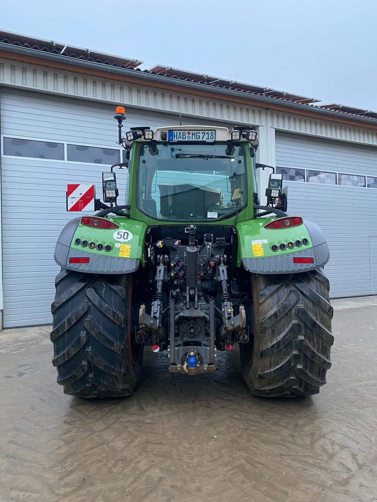 Traktor typu Fendt 718 Vario PowerPlus, Gebrauchtmaschine w Ramsthal (Zdjęcie 5)