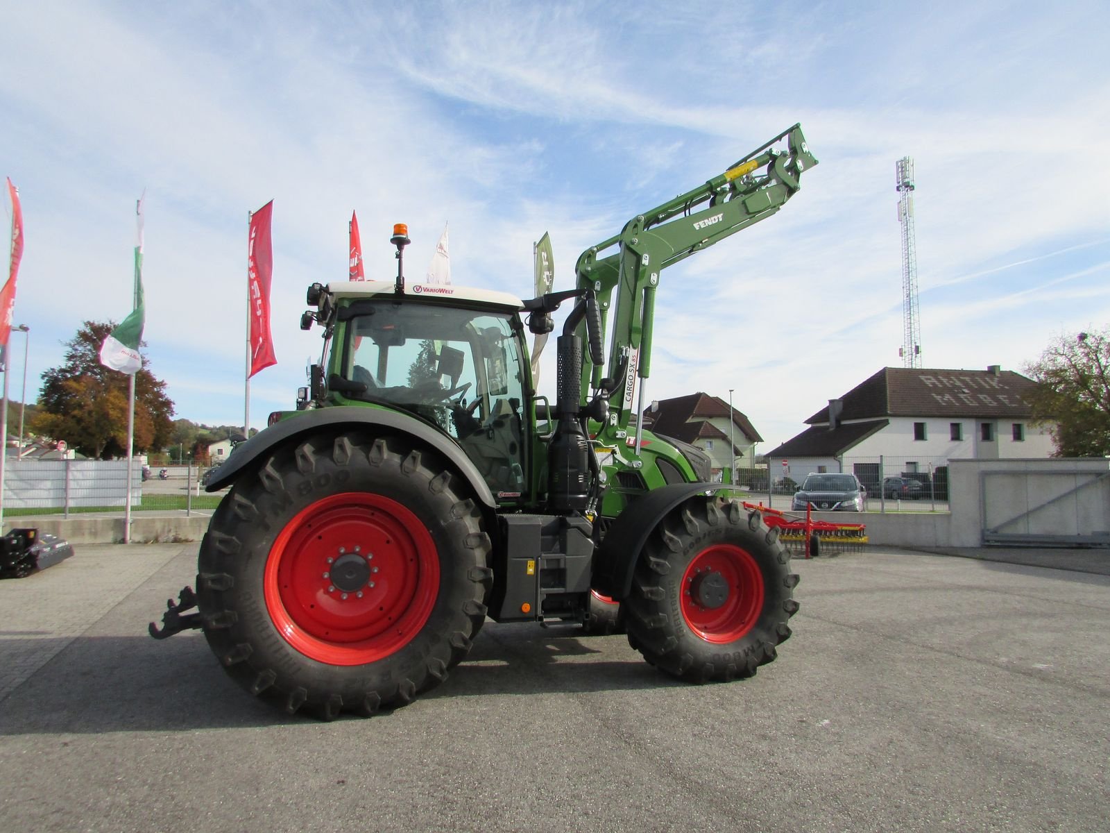 Traktor des Typs Fendt 718 Vario Profi+, Gebrauchtmaschine in Saxen (Bild 5)