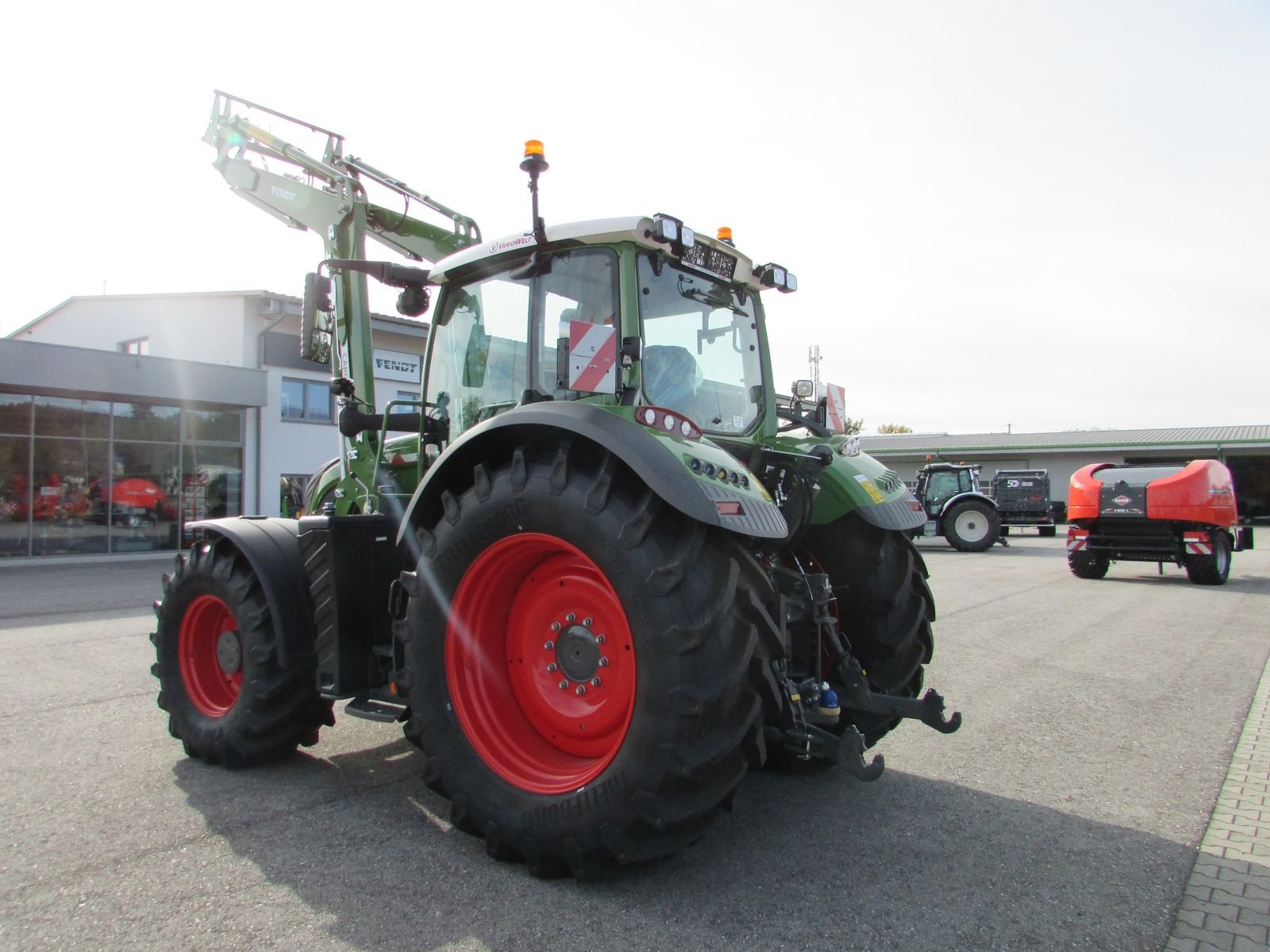 Traktor des Typs Fendt 718 Vario Profi+, Gebrauchtmaschine in Saxen (Bild 14)