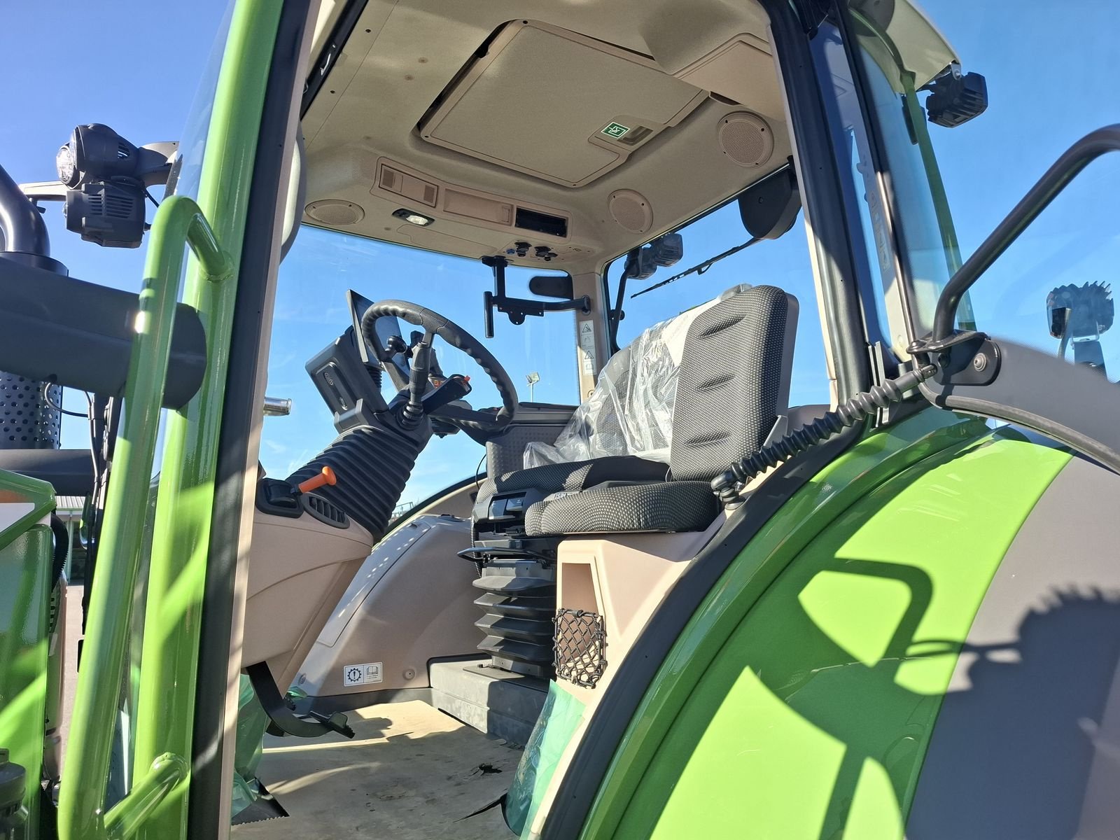 Traktor typu Fendt 718 Vario Profi+, Gebrauchtmaschine v Saxen (Obrázek 11)