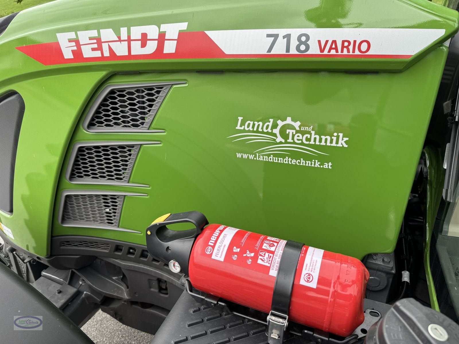 Traktor des Typs Fendt 718 Vario Profi+, Neumaschine in Münzkirchen (Bild 15)