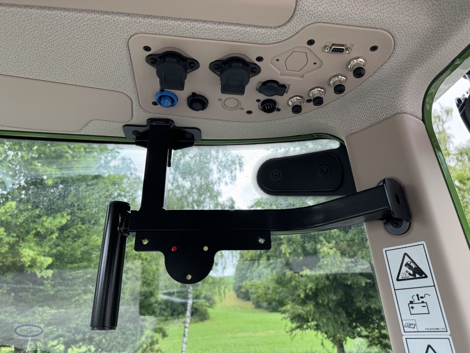 Traktor des Typs Fendt 718 Vario Profi+, Neumaschine in Münzkirchen (Bild 16)