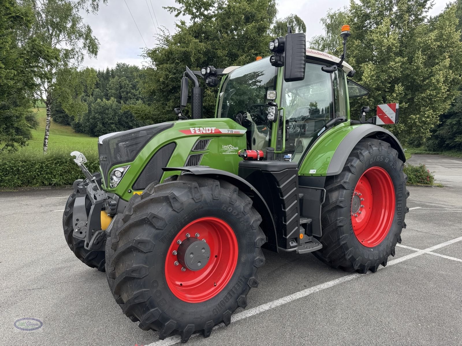 Traktor des Typs Fendt 718 Vario Profi+, Neumaschine in Münzkirchen (Bild 4)
