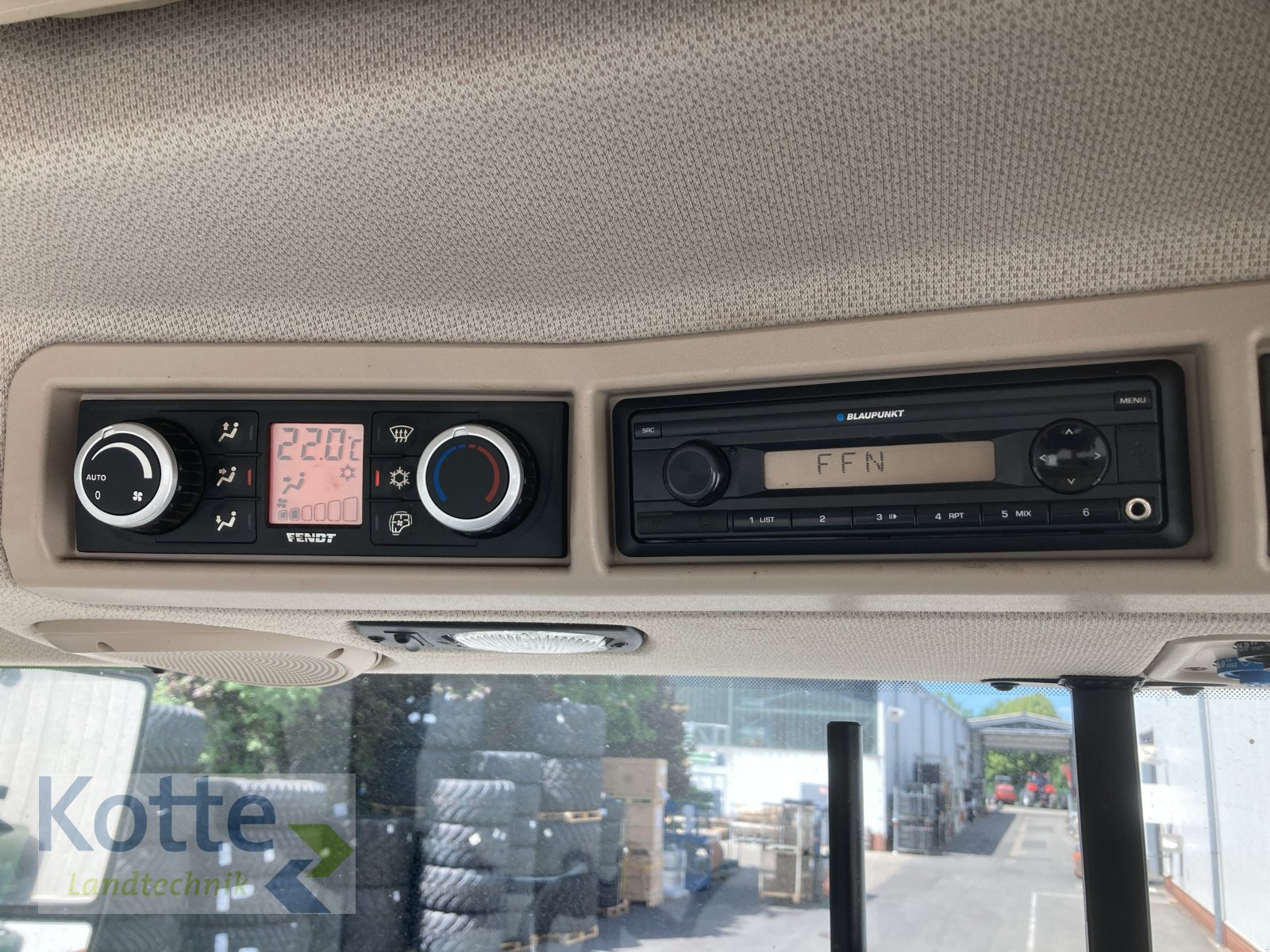 Traktor типа Fendt 718 Vario Profi, Gebrauchtmaschine в Rieste (Фотография 8)