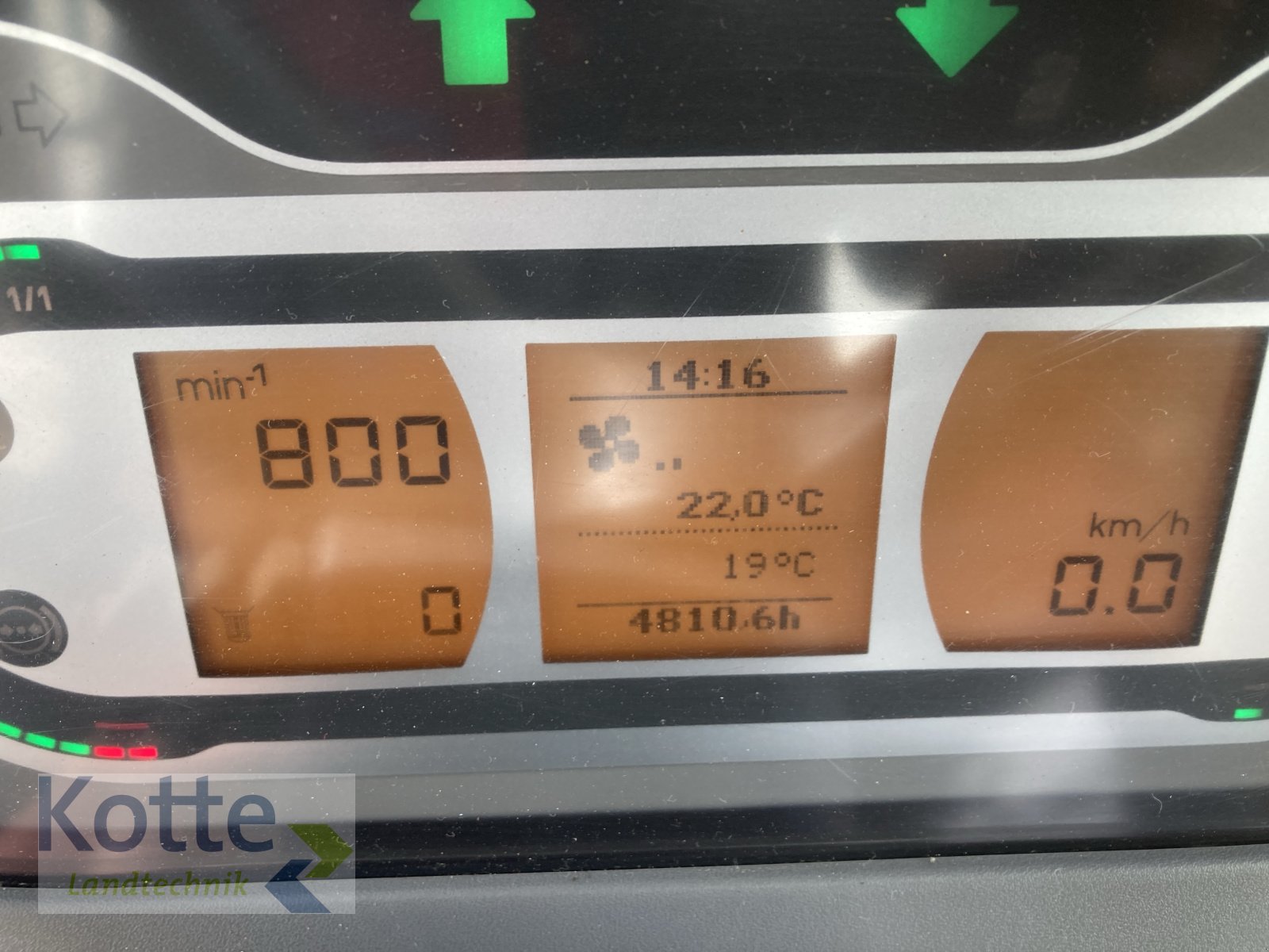 Traktor типа Fendt 718 Vario Profi, Gebrauchtmaschine в Rieste (Фотография 10)