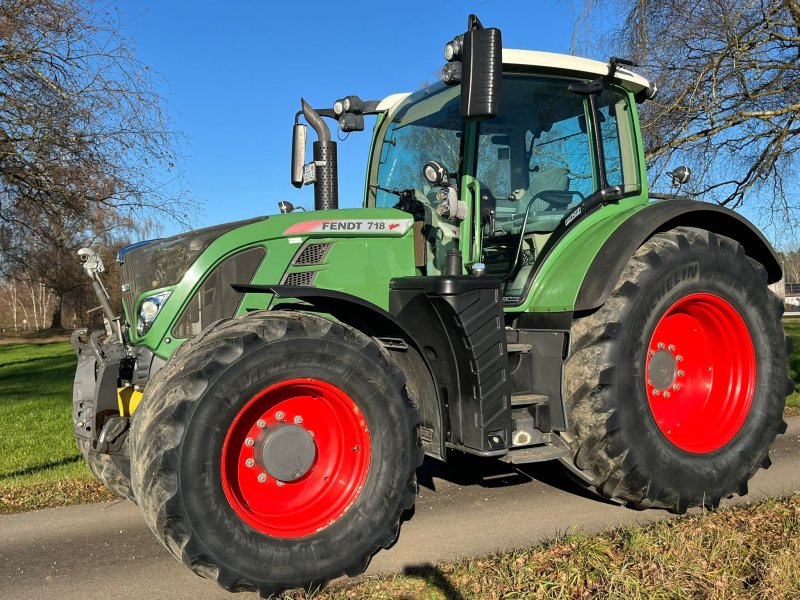 Traktor des Typs Fendt 718 Vario Profi, Gebrauchtmaschine in Langenpreising (Bild 1)