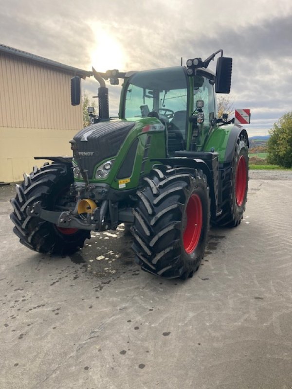 Traktor типа Fendt 718 Vario ProfiPlus RTK Leistungsstark, Gebrauchtmaschine в Hollstadt (Фотография 3)