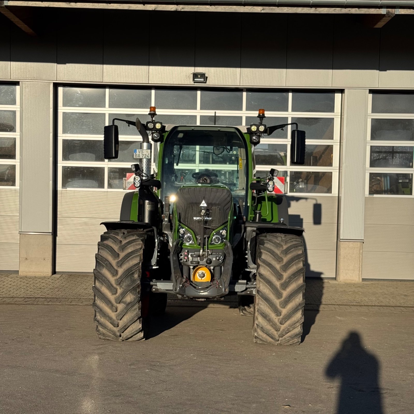 Traktor van het type Fendt 718 Vario ProfiPlus, Gebrauchtmaschine in Hüfingen (Foto 4)