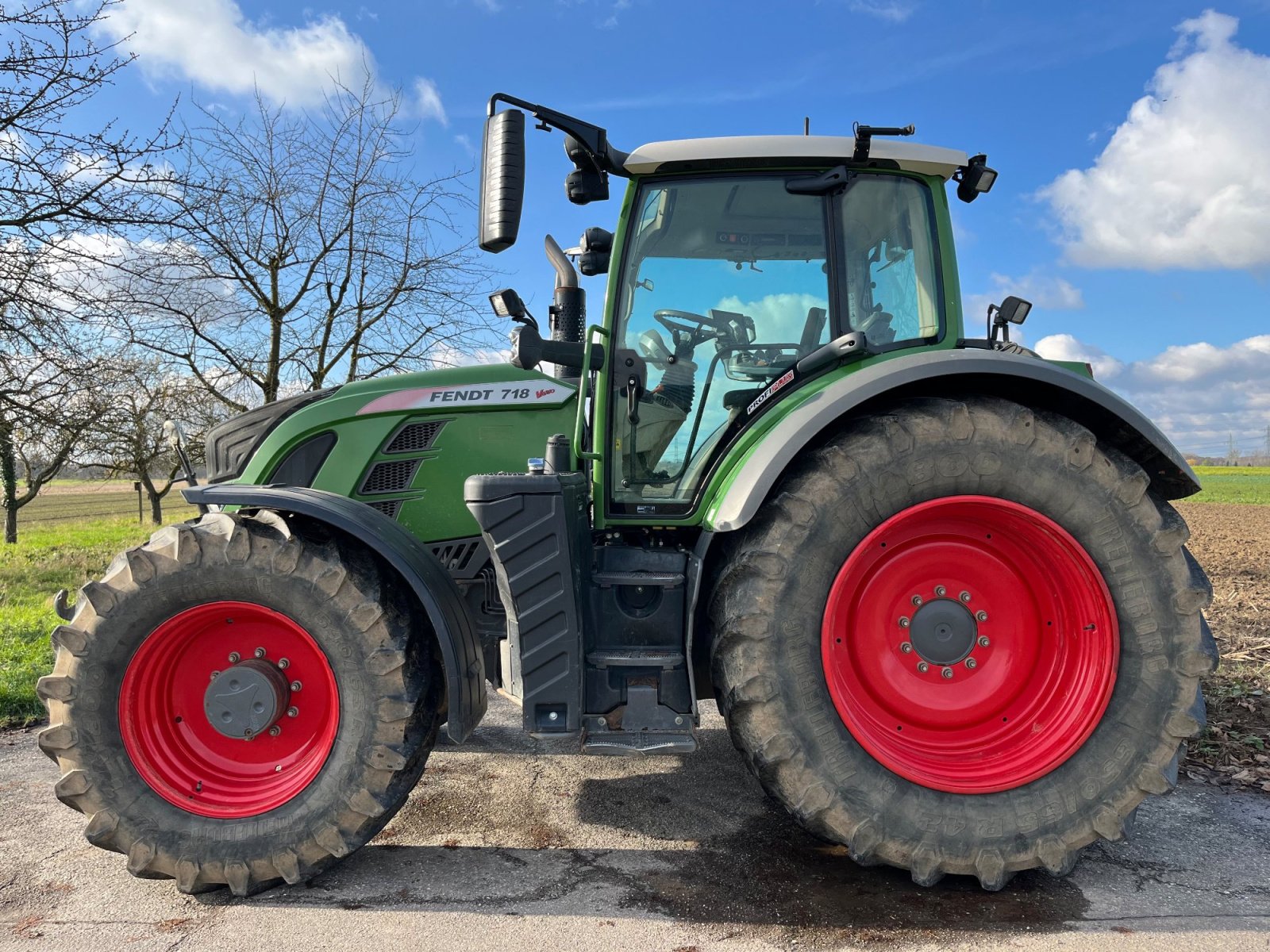 Traktor tip Fendt 718 Vario ProfiPlus, Gebrauchtmaschine in Karlsruhe (Poză 3)