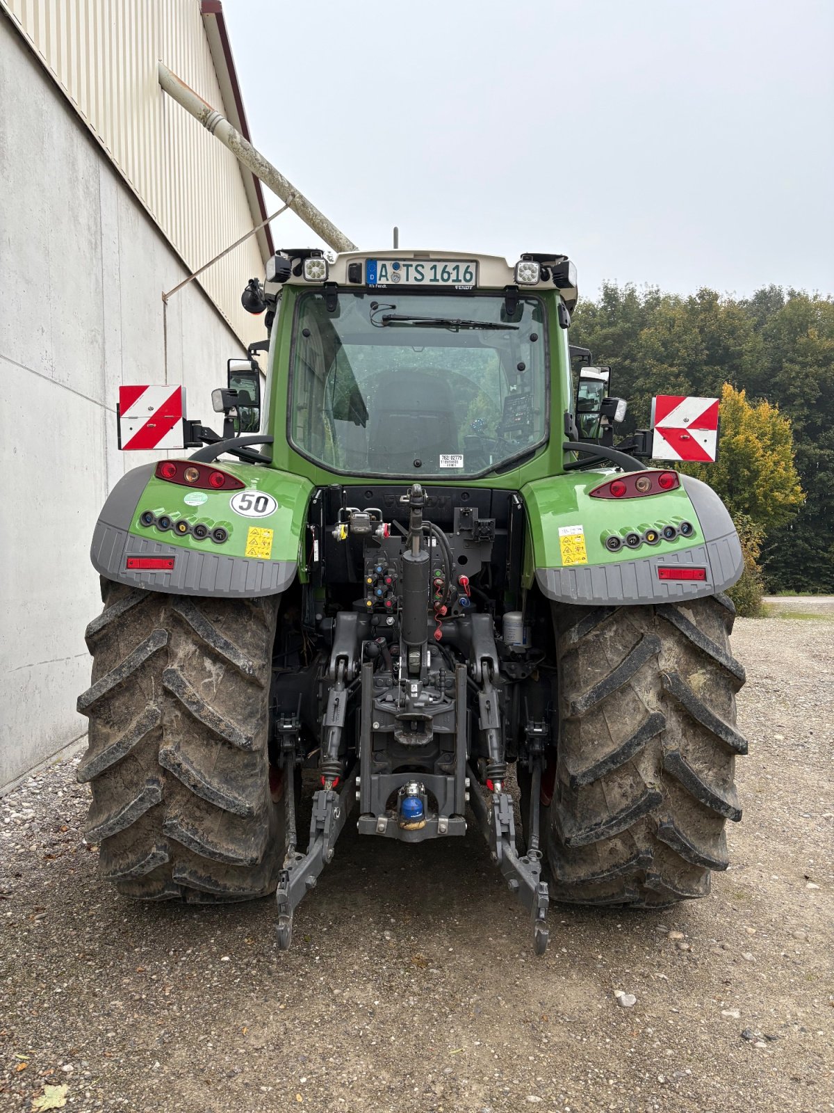 Traktor des Typs Fendt 718 Vario ProfiPlus, Gebrauchtmaschine in Untermeitingen (Bild 3)
