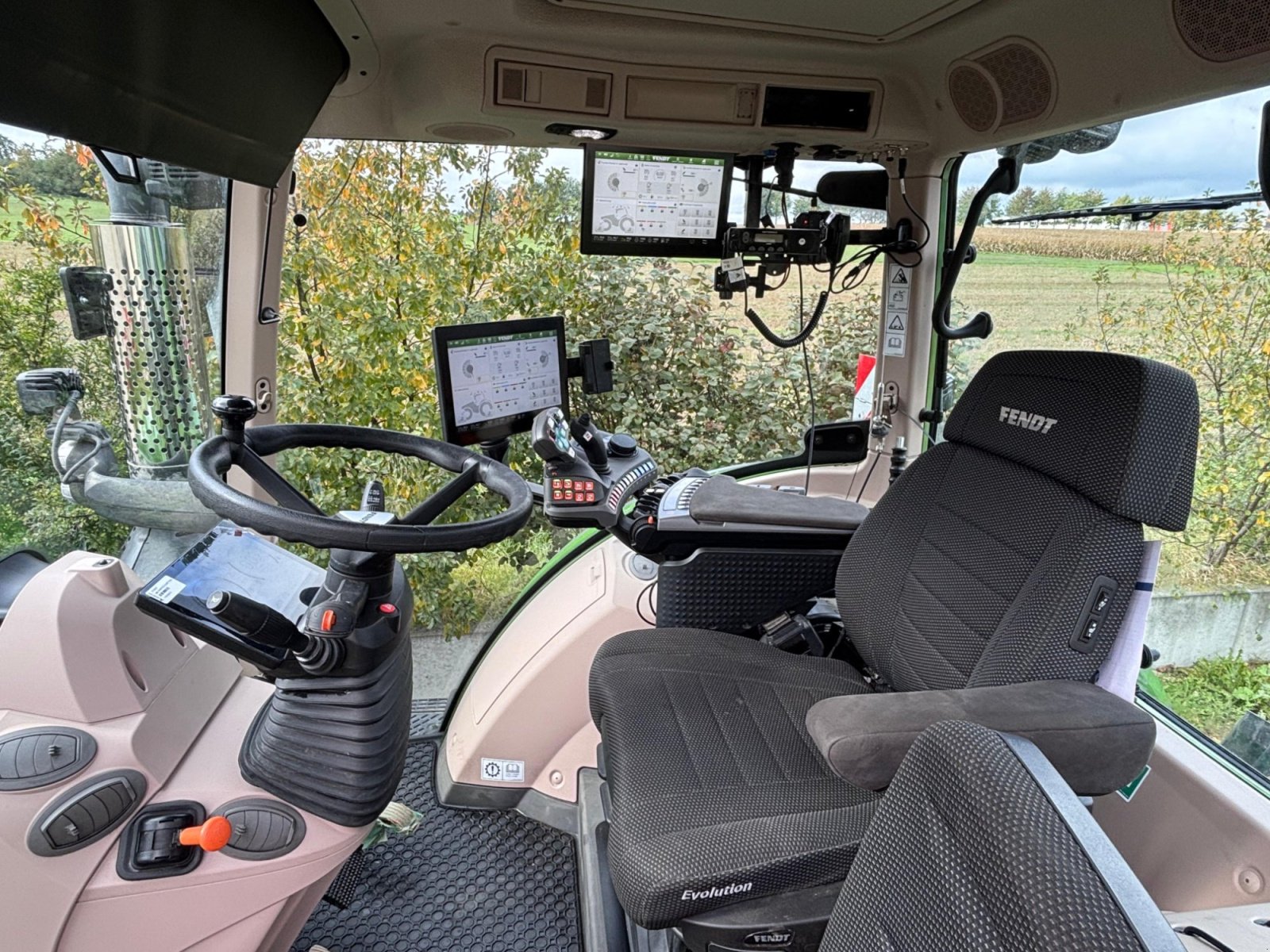 Traktor of the type Fendt 718 Vario ProfiPlus, Gebrauchtmaschine in Heretsried (Picture 3)