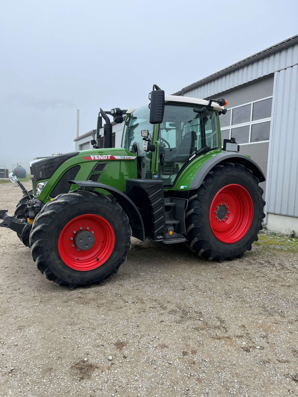 Traktor типа Fendt 718 Vario ProfiPlus, Gebrauchtmaschine в Ansbach (Фотография 4)