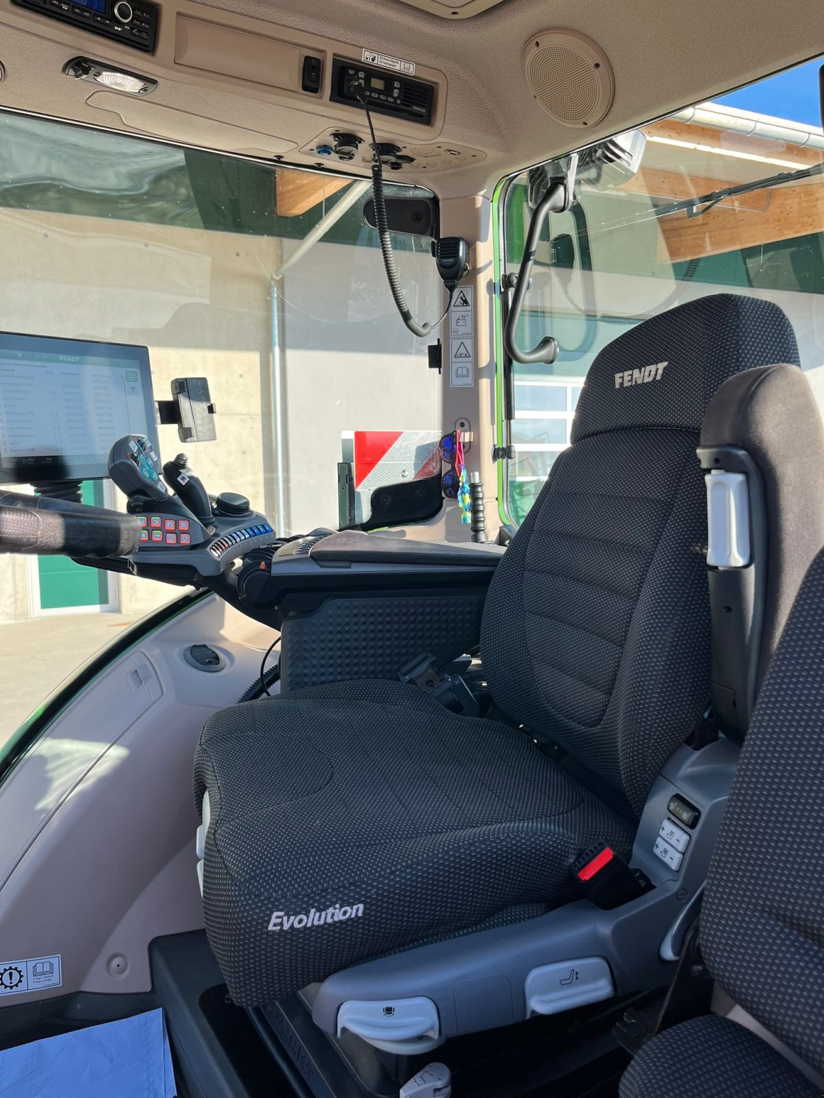 Traktor typu Fendt 718 Vario ProfiPlus, Gebrauchtmaschine w Bruckberg (Zdjęcie 3)