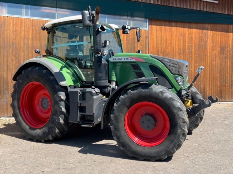 Traktor типа Fendt 718 Vario ProfiPlus, Gebrauchtmaschine в Wendlingen (Фотография 1)