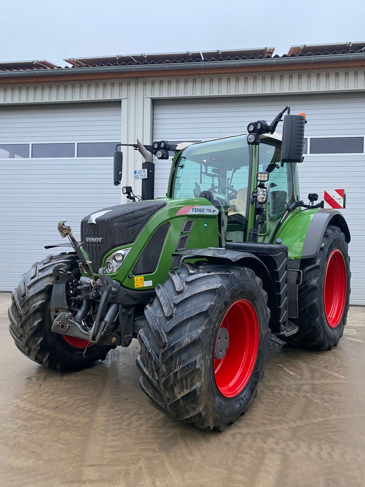 Traktor типа Fendt 718 Vario ProfiPlus, Gebrauchtmaschine в Ramsthal (Фотография 1)